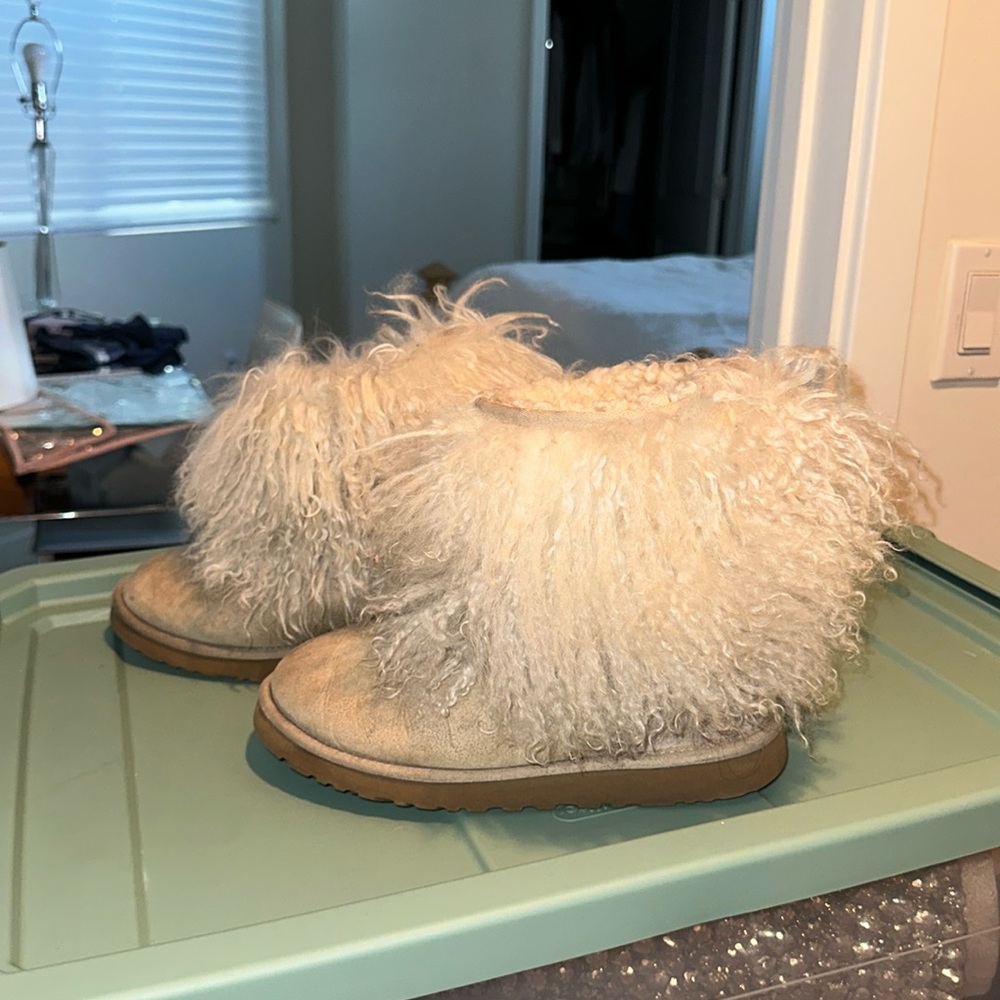 Ugg Australia Mongolian - RARE